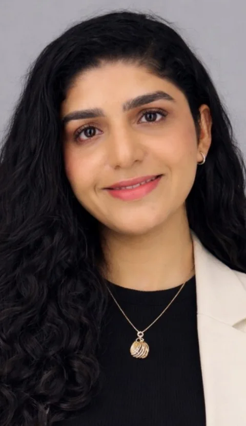 Dr. Zeba Chhapra, one of the top women skin experts in India